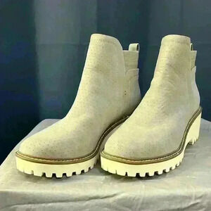 Dolce Vita Arielle Women’s Faux Suede Ankle Boots